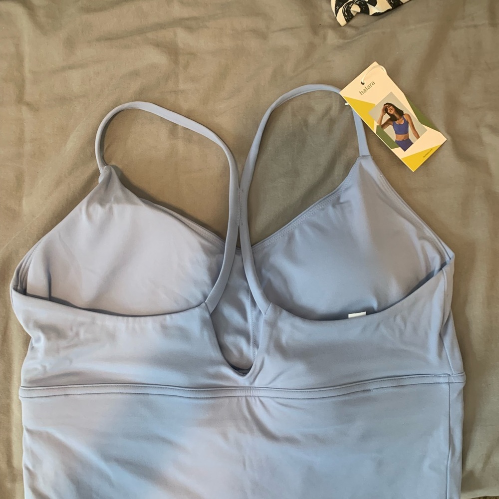 Brand new Halara sports bra